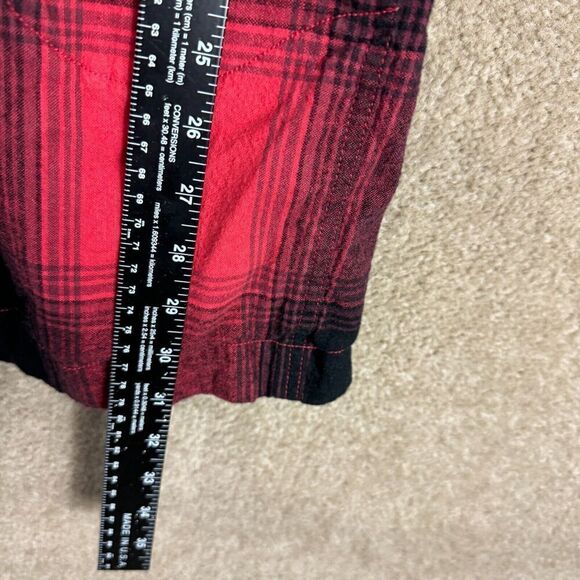 BDG Shacket Cardigan Womens‎ XS Red/Black Plaid Flannel Oversized Fit Open Front - Picture 8 of 11